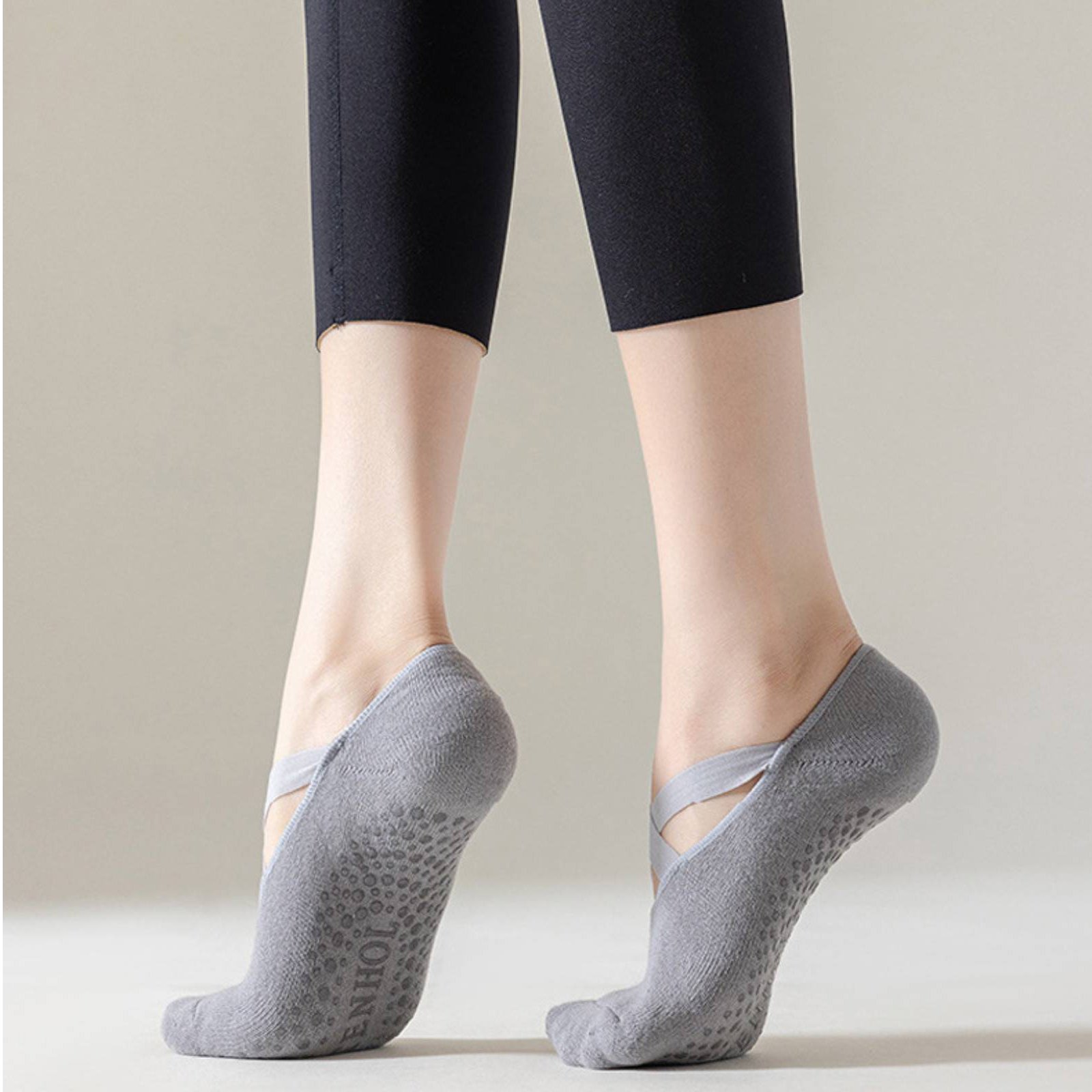Non Slip Fitness Socks Breatha - đánh giá và giá Yoga Fitness Studio